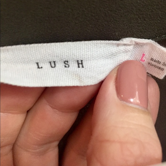 LUSH Olive Green Blouse- Size L - Picture 4 of 7